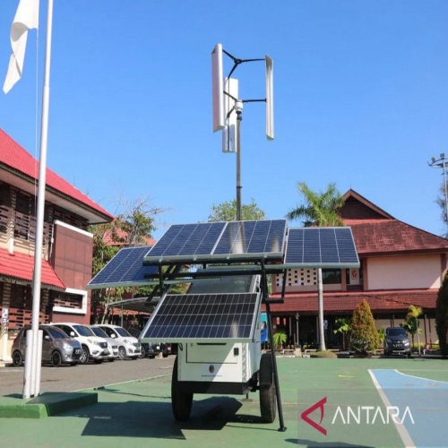 Pembangkit Listrik Tenaga Hybrid Bergerak MultiFungsi